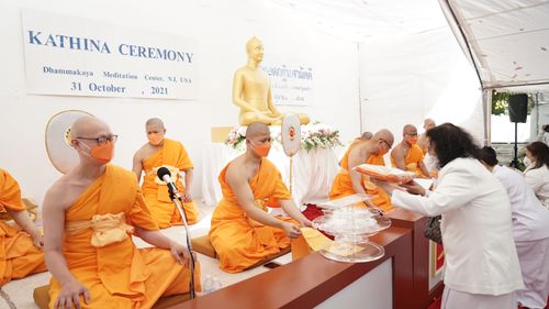 ภาพ No.38667:พิธีทอดกฐินสามัคคี สร้างทุกสิ่ง วัดพระธรรมกายนิวเจอร์ซี