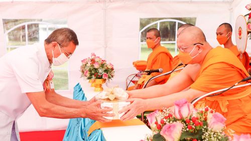 ภาพ No.38863:พิธีทอดกฐินสามัคคี ณ วัดพระธรรมกายเทนเนสซี 