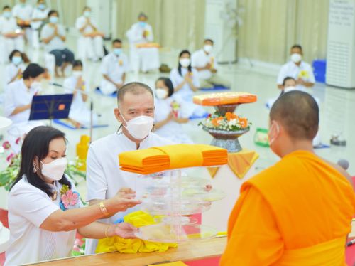 ภาพ No.37661:พิธีทอดกฐินสามัคคีเพื่อสร้างทุกสิ่ง ณ ศูนย์ปฏิบัติธรรมและศูนย์อบรมเยาวชนเพชรบุรี