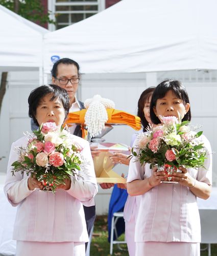 ภาพ No.38832:พิธีทอดกฐินสามัคคี สร้างทุกสิ่ง วัดพระธรรมกายนิวเจอร์ซี