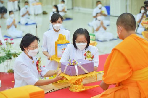 ภาพ No.37663:พิธีทอดกฐินสามัคคีเพื่อสร้างทุกสิ่ง ณ ศูนย์ปฏิบัติธรรมและศูนย์อบรมเยาวชนเพชรบุรี