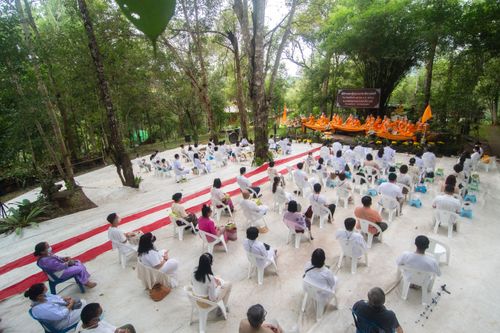 ภาพ No.37510:พิธีทอดกฐินนานาชาติสามัคคี ณ ธรรมสถานนานาชาติป่าแป๋