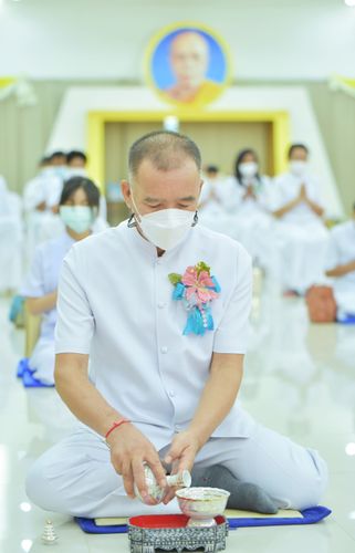 ภาพ No.37670:พิธีทอดกฐินสามัคคีเพื่อสร้างทุกสิ่ง ณ ศูนย์ปฏิบัติธรรมและศูนย์อบรมเยาวชนเพชรบุรี