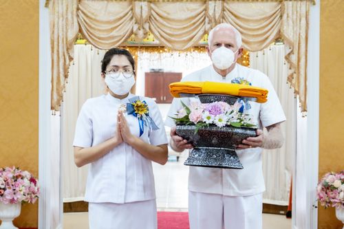 ภาพ No.38640:พิธีทอดกฐินสามัคคีเพื่อการเผยแผ่วิชชาธรรมกายและมหาปฏิสังขรณ์ วัดพระธรรมกายเท็กซัส