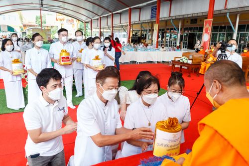 ภาพ No.37598:พิธีทอดกฐินสามัคดี ณ วัดมงคลพุการาม