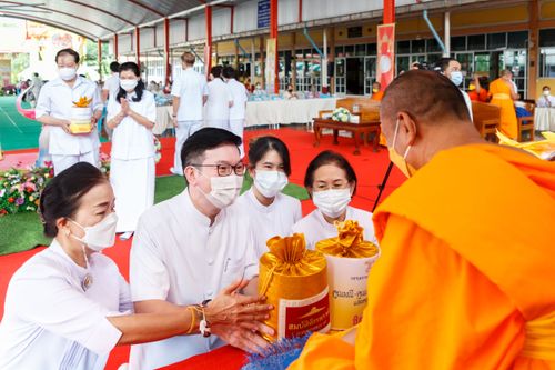 ภาพ No.37599:พิธีทอดกฐินสามัคดี ณ วัดมงคลพุการาม