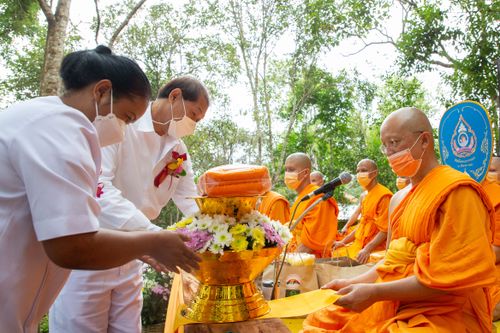 ภาพ No.37514:พิธีทอดกฐินนานาชาติสามัคคี ณ ธรรมสถานนานาชาติป่าแป๋