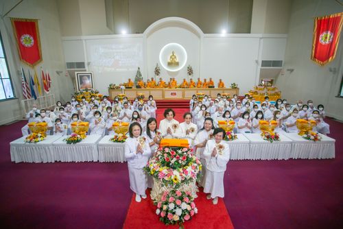 ภาพ No.38614:พิธีทอดกฐินบรมจักรพรรดิ บูชาธรรมพระมงคลเทพมุนี ณ วัดพระธรรมกายออเรกอน