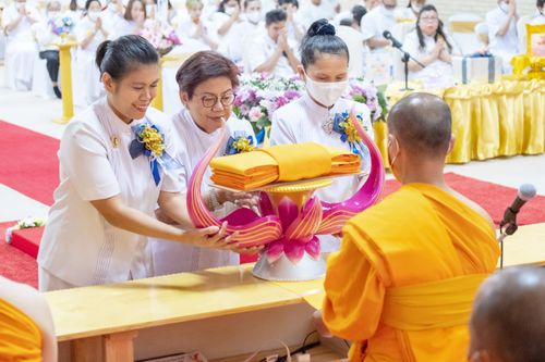 ภาพ No.38648:พิธีทอดกฐินสามัคคีเพื่อการเผยแผ่วิชชาธรรมกายและมหาปฏิสังขรณ์ วัดพระธรรมกายเท็กซัส