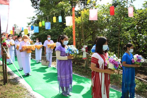 ภาพ No.38083:พิธีทอดกฐินสามัคคีเพื่อสร้างทุกสิ่ง ณ ศูนย์ปฏิบัติธรรมธุดงคสถานพรรัตนะ