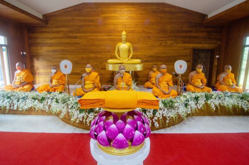 ภาพ No.38098:พิธีทอดกฐินสามัคคีเพื่อสร้างทุกสิ่ง ณ ศูนย์ปฏิบัติธรรมธุดงคสถานพรรัตนะ