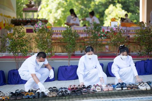 พิธีทอดกฐินสามัคคี อสงไขยบุญทุกสิ่ง  ณ ธุดงคสถานพิษณุโลก