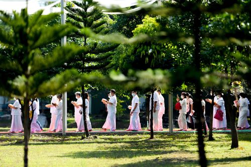 ภาพ No.38122:พิธีทอดกฐินสามัคคี อสงไขยบุญทุกสิ่ง  ณ ธุดงคสถานพิษณุโลก