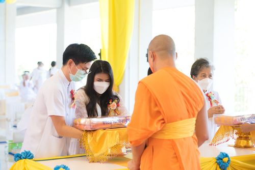 ภาพ No.38127:พิธีทอดกฐินสามัคคี อสงไขยบุญทุกสิ่ง  ณ ธุดงคสถานพิษณุโลก