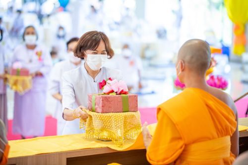 ภาพ No.38180:พิธีทอดกฐินสามัคคี อสงไขยบุญทุกสิ่ง  ณ ธุดงคสถานพิษณุโลก