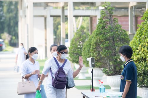 ภาพ No.38285:พิธีทอดกฐินบรมจักรพรรดิมหาสมบัติ ณ อนุสรณ์สถานมหาวิหารพระมงคลเทพมุนี