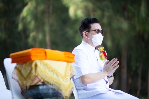 ภาพ No.38259:พิธีทอดกฐินบรมจักรพรรดิมหาสมบัติ ณ อนุสรณ์สถานมหาวิหารพระมงคลเทพมุนี