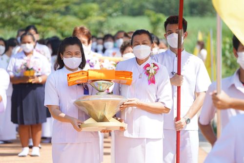 ภาพ No.38226:พิธีทอดกฐินสามัคคี “สร้างหอฉัน ครัวมหาทาน” ณ ศูนย์ปฏิบัติธรรมเพชรบูรณ์