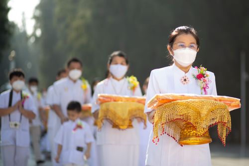 ภาพ No.38262:พิธีทอดกฐินบรมจักรพรรดิมหาสมบัติ ณ อนุสรณ์สถานมหาวิหารพระมงคลเทพมุนี