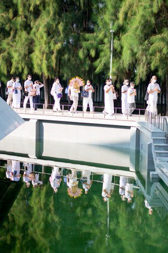 ภาพ No.38264:พิธีทอดกฐินบรมจักรพรรดิมหาสมบัติ ณ อนุสรณ์สถานมหาวิหารพระมงคลเทพมุนี