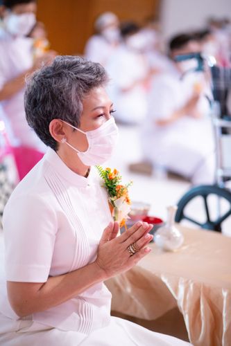 ภาพ No.38282:พิธีทอดกฐินบรมจักรพรรดิมหาสมบัติ ณ อนุสรณ์สถานมหาวิหารพระมงคลเทพมุนี