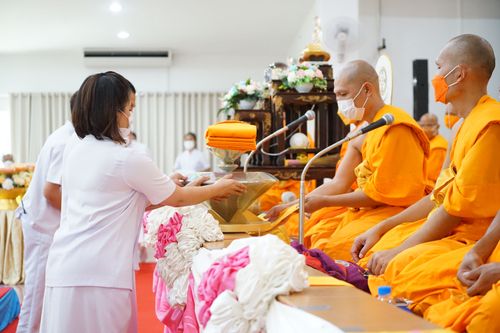 ภาพ No.38253:พิธีทอดกฐินสามัคคี “สร้างหอฉัน ครัวมหาทาน” ณ ศูนย์ปฏิบัติธรรมเพชรบูรณ์