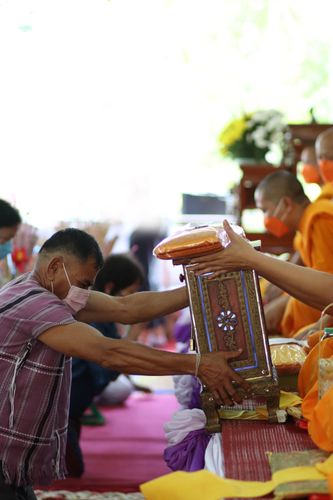 ภาพ No.38337:พิธีทอดกฐินสามัคคี ณ วัดทุ่งเจริญธรรม