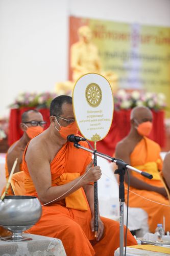 ภาพ No.39040:พิธีสมโภชน์องค์กฐินและจุดโคมประทีป ณ ศูนย์ปฏิบัติธรรมสระบุรี