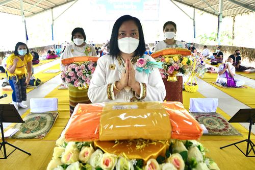 ภาพ No.39019:พิธีทอดกฐินเพื่อซื้อที่ดิน ศูนย์ฝึกอบรมเยาวชนสบเมย