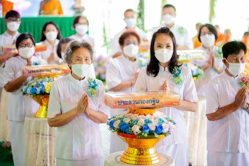 ภาพ No.38975:พิธีทอดกฐินสามัคคีสร้างทุกสิ่ง ณ ธุดงคสถานราชบุรี