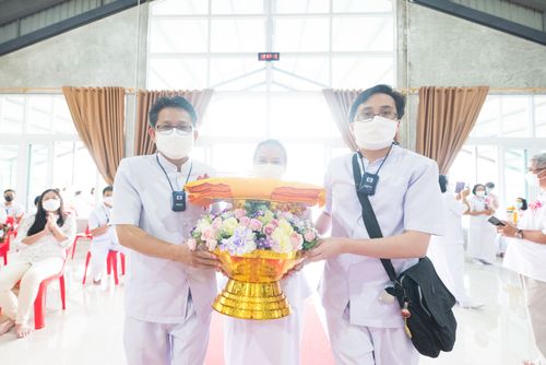 ภาพ No.38390:พิธีทอดกฐินบรมจักรพรรดิ  ณ ศูนย์อบรมเยาวชนคลองหลวง