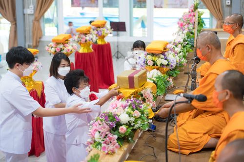 ภาพ No.38407:พิธีทอดกฐินบรมจักรพรรดิ  ณ ศูนย์อบรมเยาวชนคลองหลวง