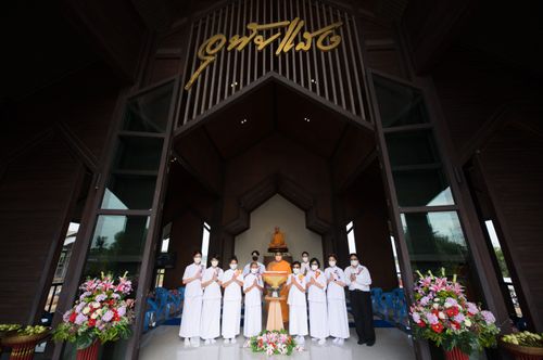 ภาพ No.39130:พิธีทอดกฐิน ณ ศูนย์ปฏิบัติธรรมอุทัยแสง