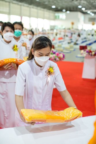 ภาพ No.39165:พิธีทอดกฐินสร้างอาคารปฏิบัติธรรม สถาบันธรรมชัย 