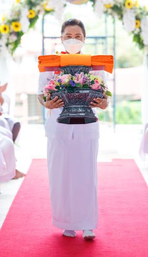 ภาพ No.39059:พิธีทอดกฐิน บูชาธรรมพระมงคลเทพมุนี(สด จนทฺสโร) ศูนย์ปฏิบัติธรรมภูเก็ต 