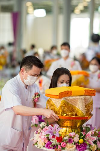 ภาพ No.39172:พิธีทอดกฐินสร้างอาคารปฏิบัติธรรม สถาบันธรรมชัย 