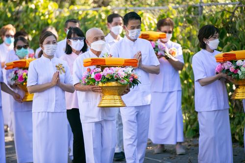 ภาพ No.38882:พิธีทอดกฐินบรมจักรพรรดิ ณ วัดพระธรรมกายแคลิฟอร์เนีย