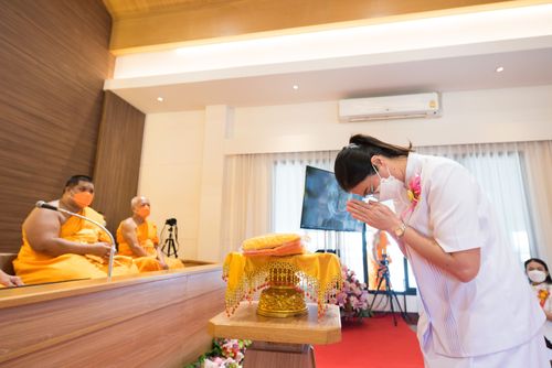 ภาพ No.39140:พิธีทอดกฐิน ณ ศูนย์ปฏิบัติธรรมอุทัยแสง