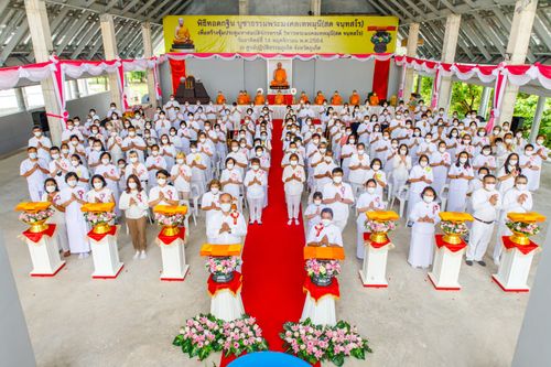 ภาพ No.39063:พิธีทอดกฐิน บูชาธรรมพระมงคลเทพมุนี(สด จนทฺสโร) ศูนย์ปฏิบัติธรรมภูเก็ต 