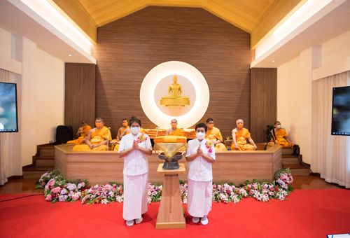 ภาพ No.39143:พิธีทอดกฐิน ณ ศูนย์ปฏิบัติธรรมอุทัยแสง