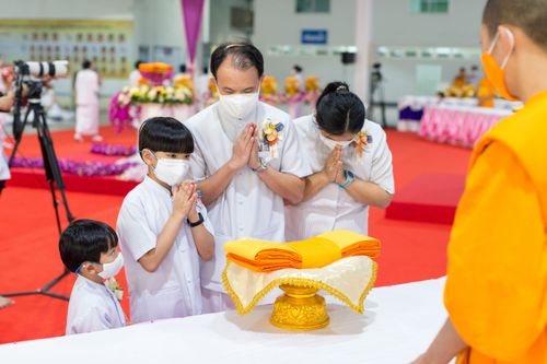 ภาพ No.39177:พิธีทอดกฐินสร้างอาคารปฏิบัติธรรม สถาบันธรรมชัย 