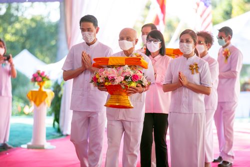 ภาพ No.38891:พิธีทอดกฐินบรมจักรพรรดิ ณ วัดพระธรรมกายแคลิฟอร์เนีย