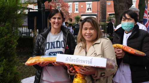 ภาพ No.38936:พิธีทอดกฐินธรรมชัย สร้างทุกสิ่ง  วัดพระธรรมกายแมนเชสเตอร์