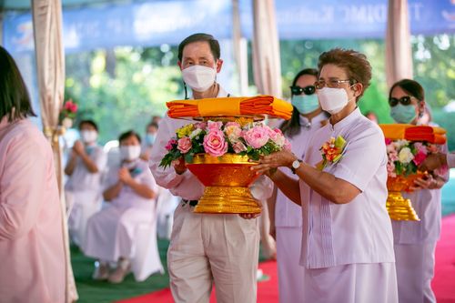 ภาพ No.38892:พิธีทอดกฐินบรมจักรพรรดิ ณ วัดพระธรรมกายแคลิฟอร์เนีย