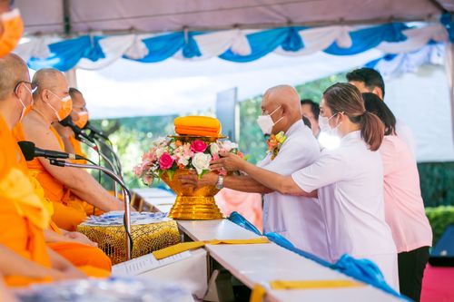 ภาพ No.38893:พิธีทอดกฐินบรมจักรพรรดิ ณ วัดพระธรรมกายแคลิฟอร์เนีย