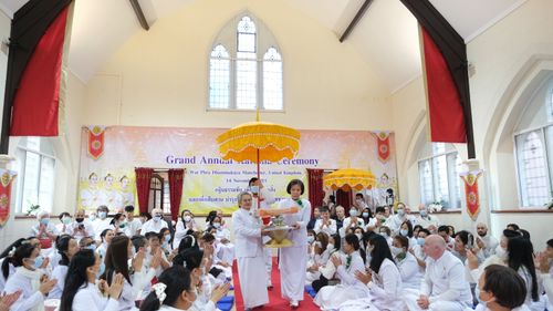 ภาพ No.38939:พิธีทอดกฐินธรรมชัย สร้างทุกสิ่ง  วัดพระธรรมกายแมนเชสเตอร์