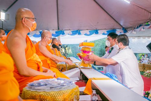 ภาพ No.38898:พิธีทอดกฐินบรมจักรพรรดิ ณ วัดพระธรรมกายแคลิฟอร์เนีย