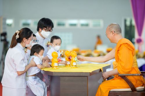ภาพ No.39190:พิธีทอดกฐินสร้างอาคารปฏิบัติธรรม สถาบันธรรมชัย 