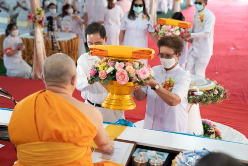 ภาพ No.38906:พิธีทอดกฐินบรมจักรพรรดิ ณ วัดพระธรรมกายแคลิฟอร์เนีย