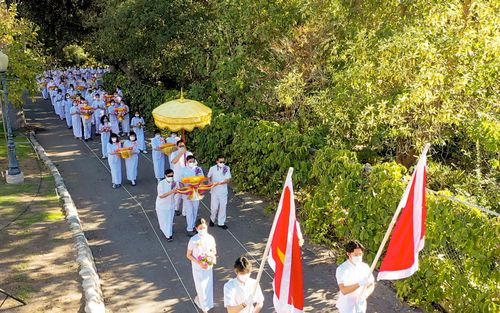 ภาพ No.38909:พิธีทอดกฐินบรมจักรพรรดิ ณ วัดพระธรรมกายแคลิฟอร์เนีย